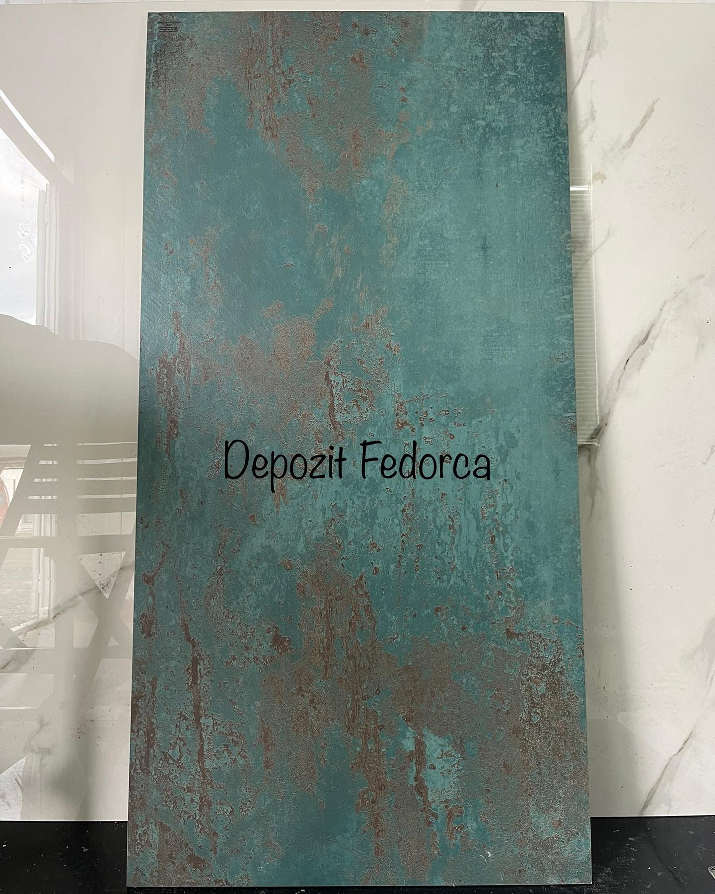 Flatiron J. - Gresie porțelanată rectificată