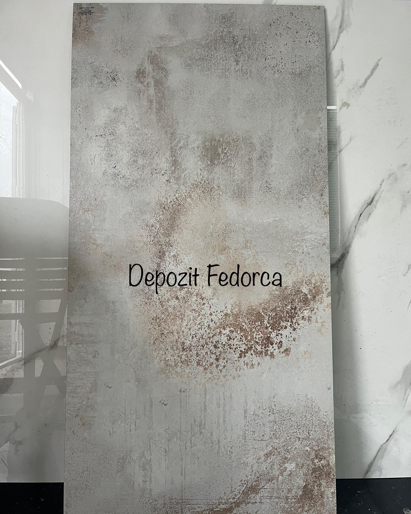 Flatiron W. -  Gresie porțelanată rectificată